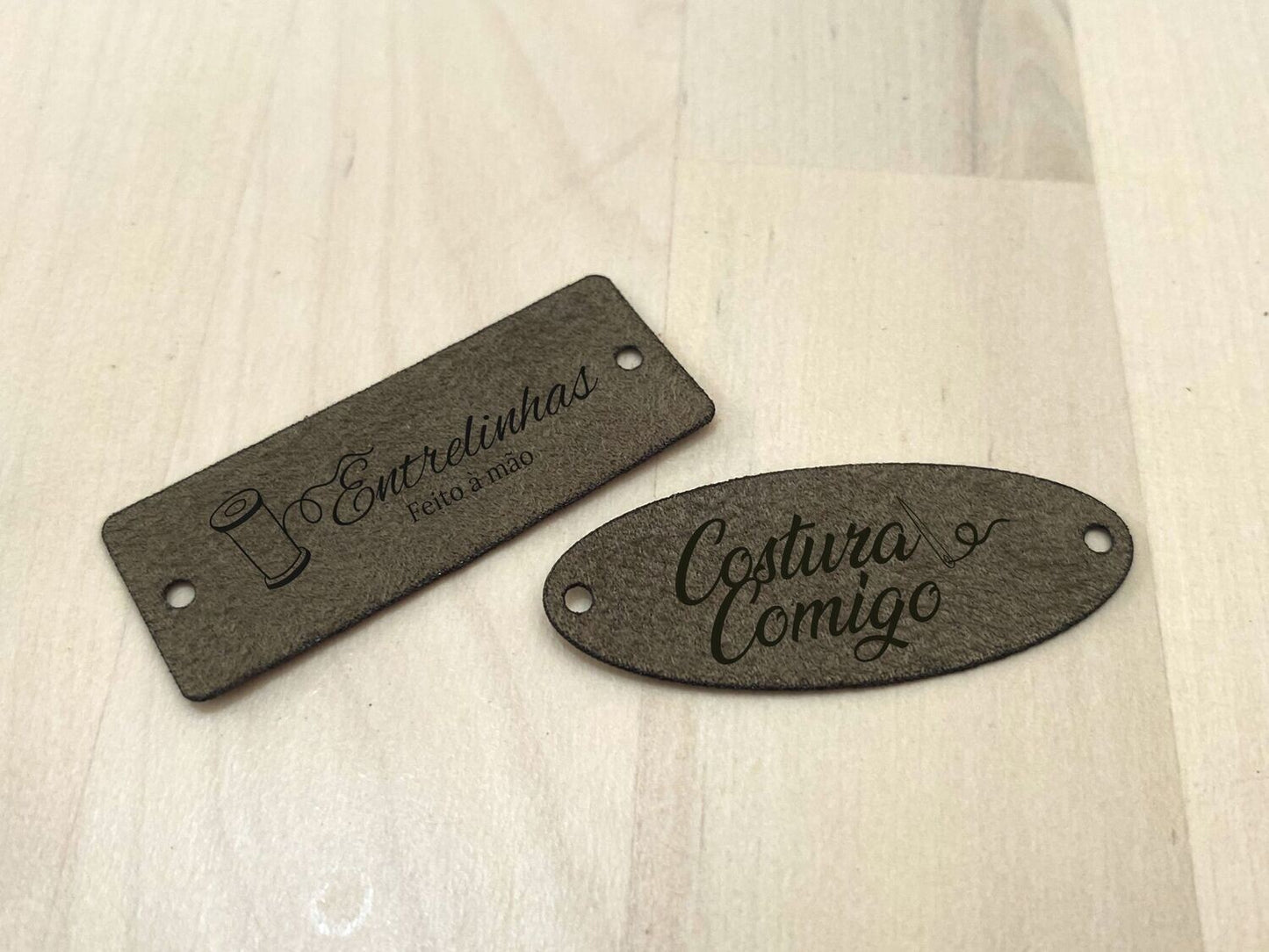 Etiquetas em Camurça | Personalizadas