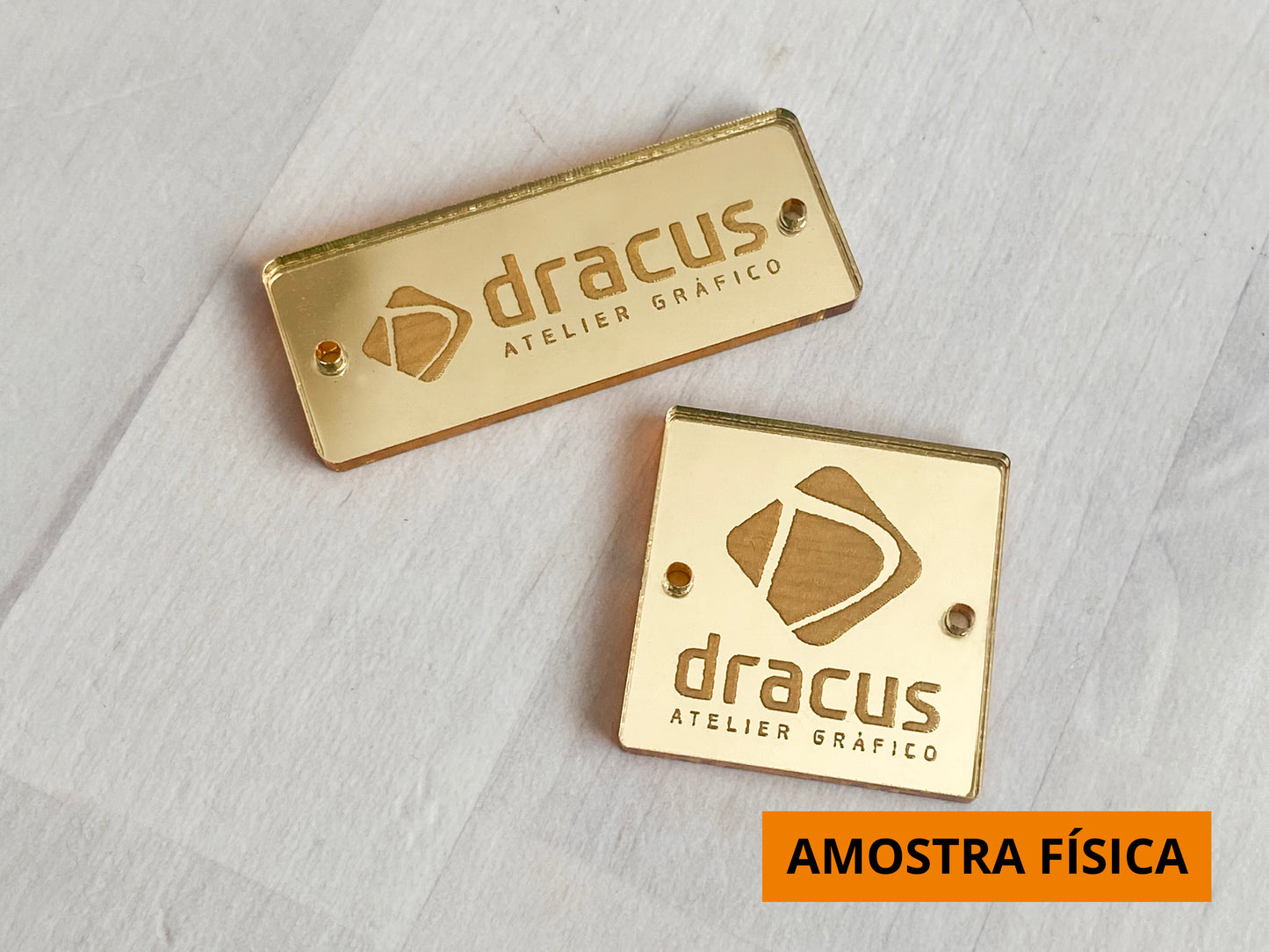 Amostra Física | Etiqueta em Acrílico Espelhado Reflex Personalizada