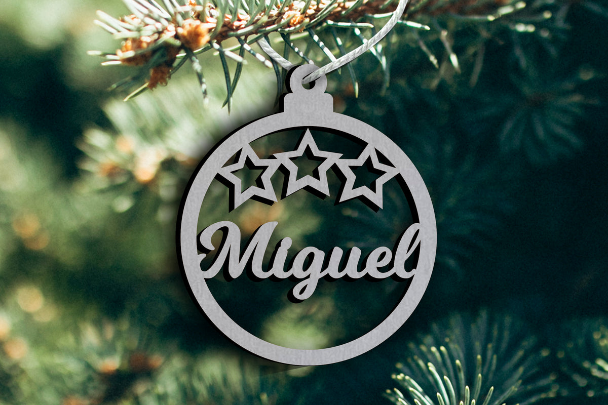 Bola de Natal em MDF com Nome Recortado | Estrelas