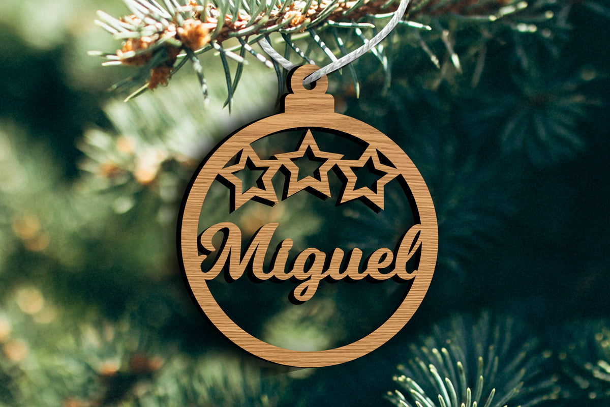 Bola de Natal em MDF com Nome Recortado | Estrelas