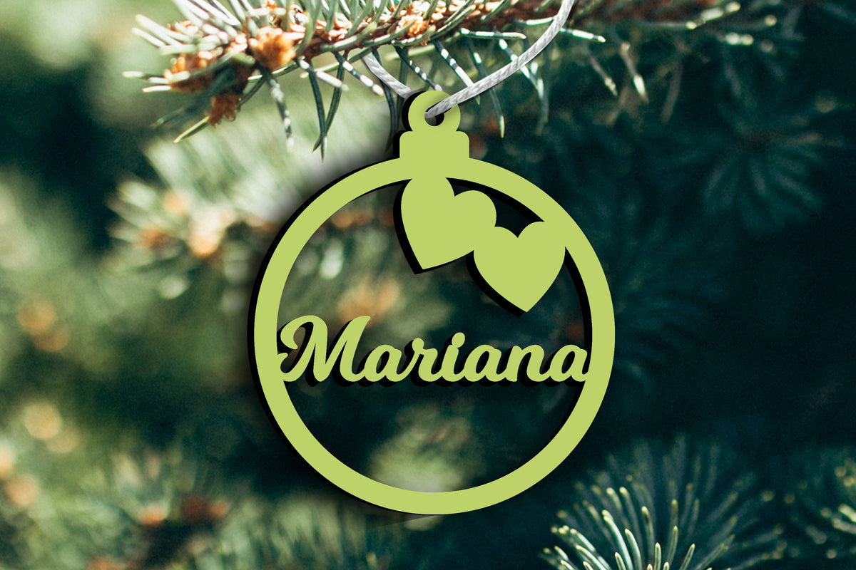 Bola de Natal em MDF com Nome Recortado | Corações
