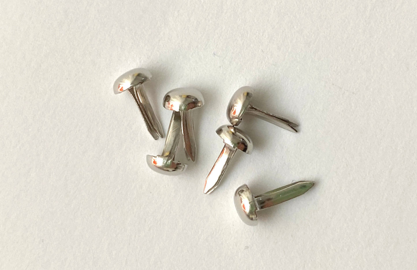 Tachas 4,5mm | Várias Cores