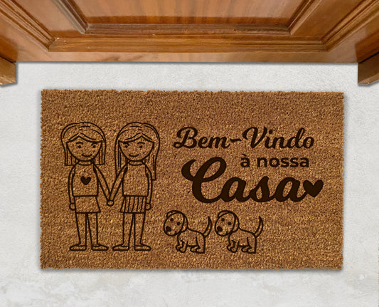 Tapete de Entrada | Bem Vindo à Nossa Casa | Casal e os Seus Animais | Personalizado
