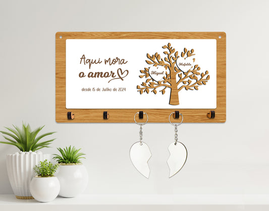 Suporte Porta-Chaves | Aqui Mora o Amor | Personalizado
